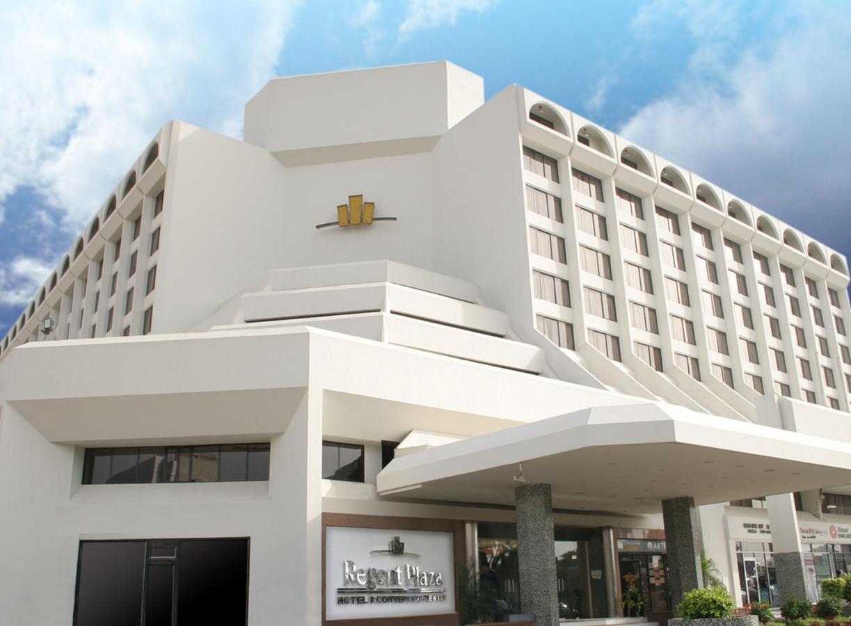 Regent Plaza Hotel & Convention Center Karacsi Kültér fotó